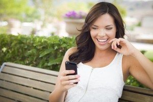 Flirty One Liners: Flirty Texting Do's and Don'ts