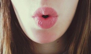 Fuller Lips Naturally How to Plump your Pout